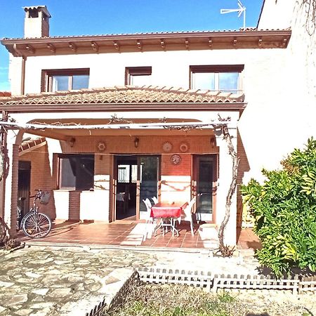 Villa La Higuera De Gredos Higuera de las Dueñas Exterior foto