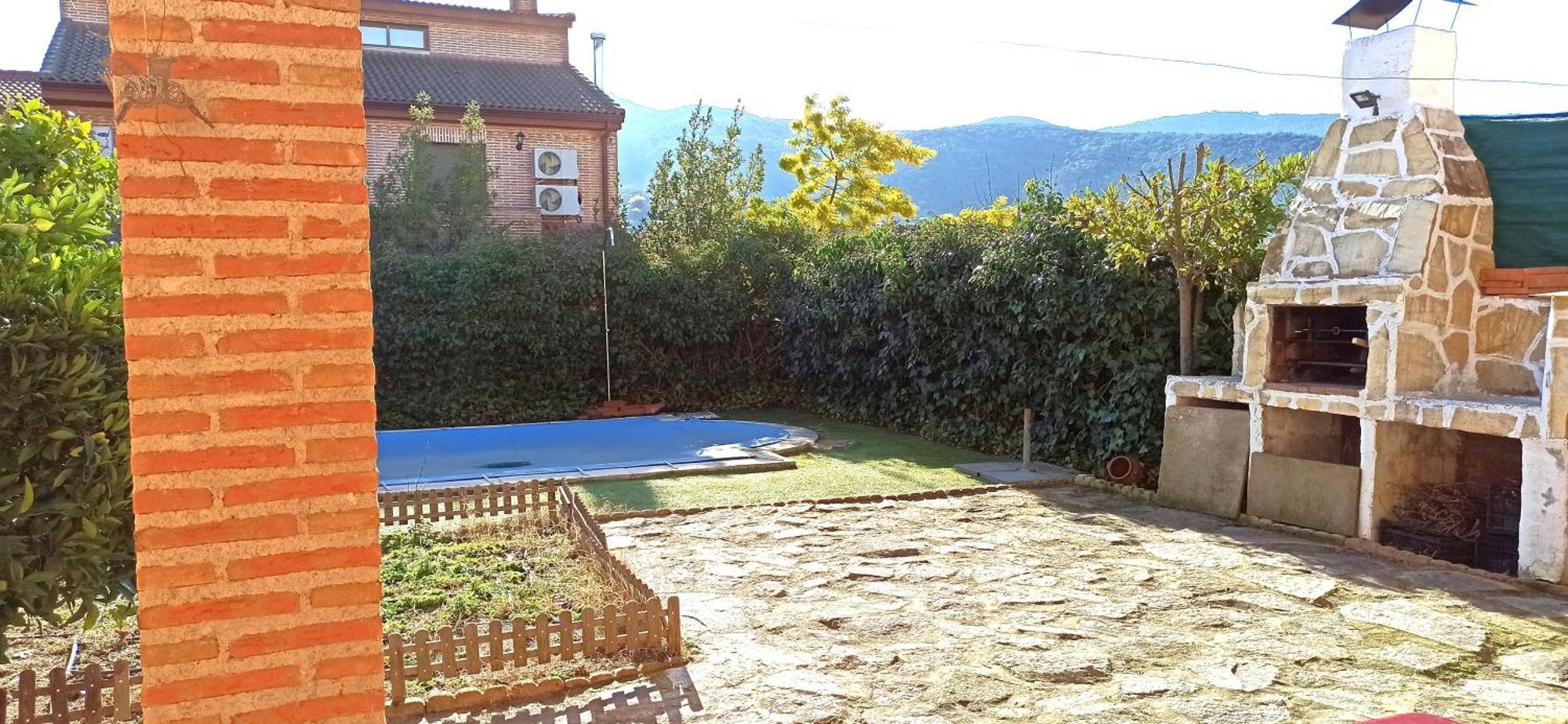 Villa La Higuera De Gredos Higuera de las Dueñas Exterior foto